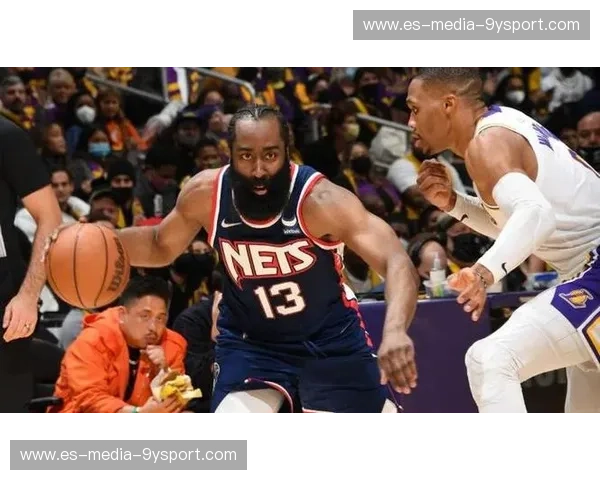 绝代双骄的冬日序章：重回2003圣诞大战，麦迪与詹姆斯的王权碰撞